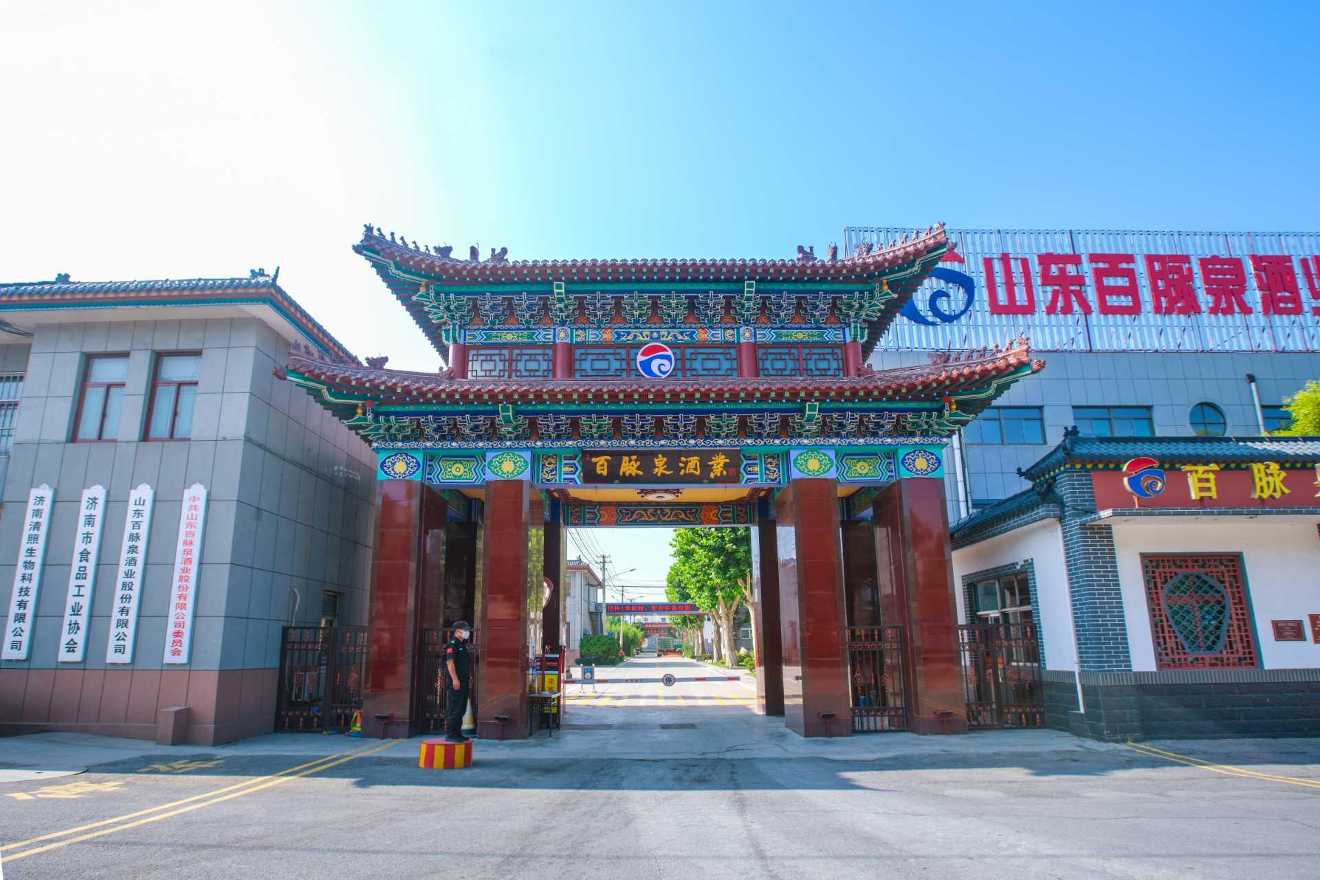 1769476302852751.jpg 1d80b5b0ed8439bad633c79aa4e16efa.jpg